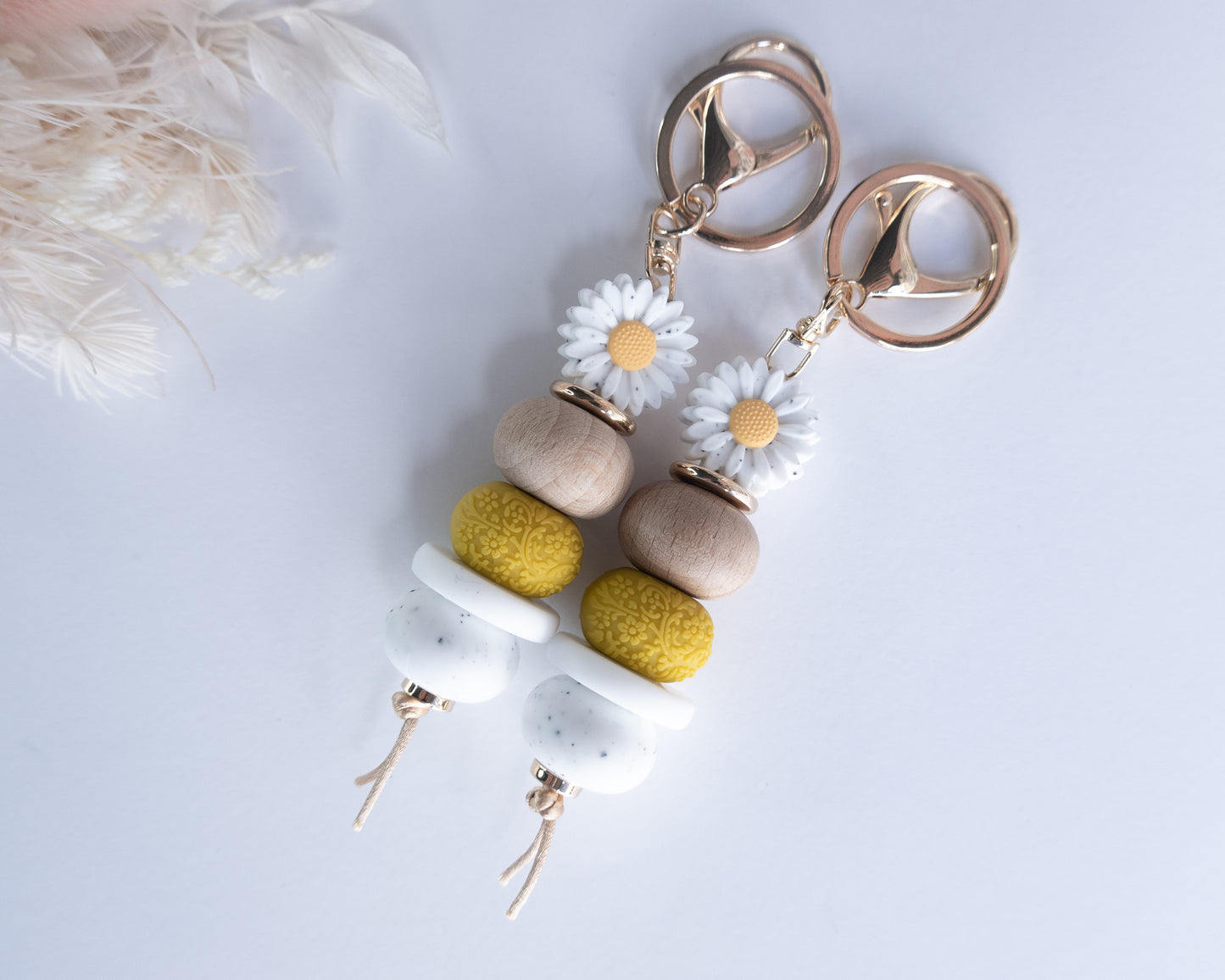 Speckle Daisy Keyrings